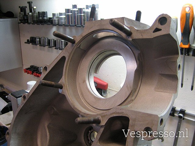 Vespresso-P200-85-Motorblok-Opbouw-028.jpg?m=1326641779