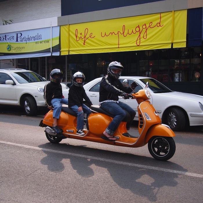 limoscooter_254.jpg